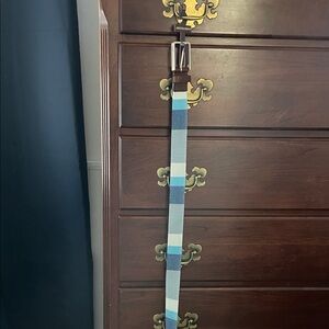 Johnston & Murphy Blue & White Belt with leather ends.